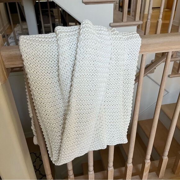 Zestt Organics The Knit Throw Dreamsoft Organic Cotton in Soft White NWOT - Picture 9 of 13